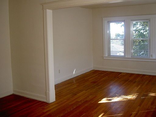 2nd image of 4002 Warwick Blvd APT 1S