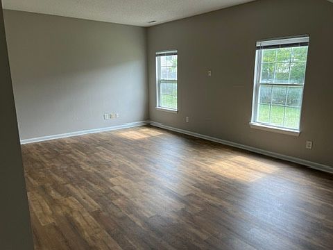 4th image of 10339 Kensil St