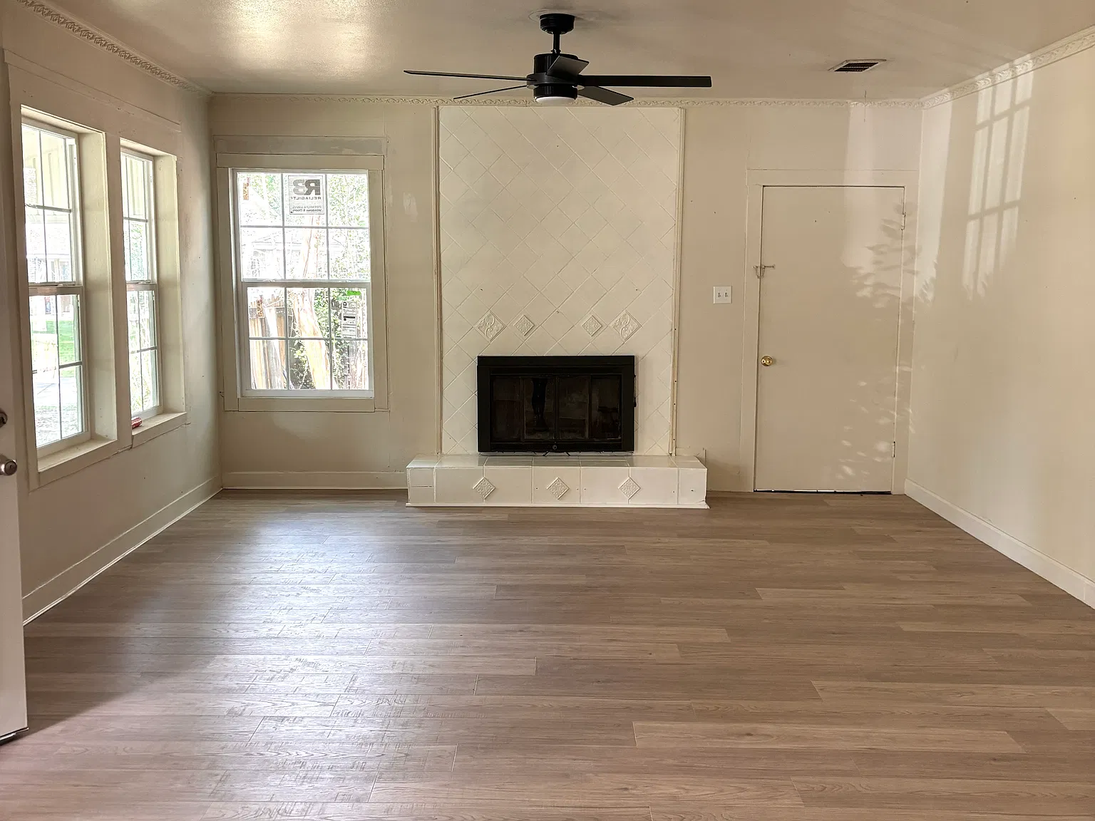 3 bed, 1701 sqft, $1,900 — Photo 3