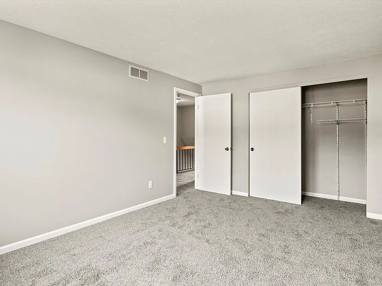 975 Emily Ln — Photo 15