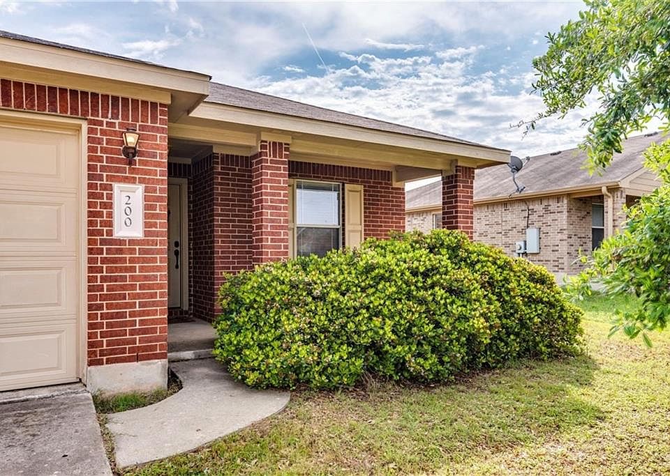1st image of 200 Mesa Dr