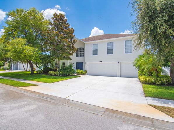 5947 Ridge Lake Cir