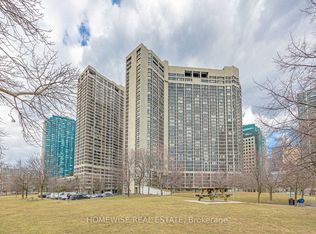 33 Harbour Sq #1808, Toronto, ON M5J 2G2