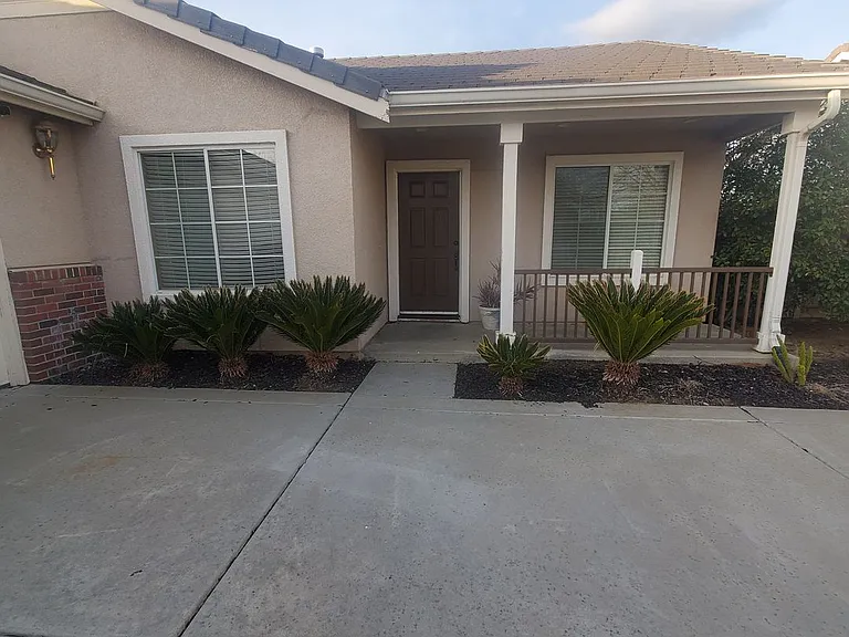 103 Bosk Ave — Photo 2