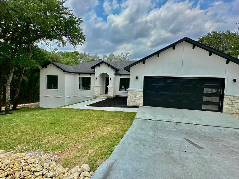 5206 Country Club Dr — Photo 36