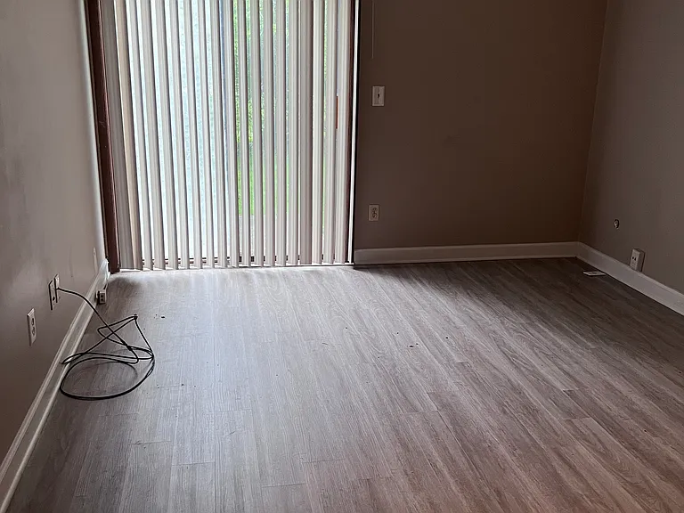 3245 Mayfield Rd #10 — Photo 6