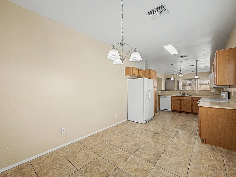 44290 W Neely Dr — Photo 6