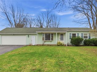 200 Mystic Ln, Rochester, NY