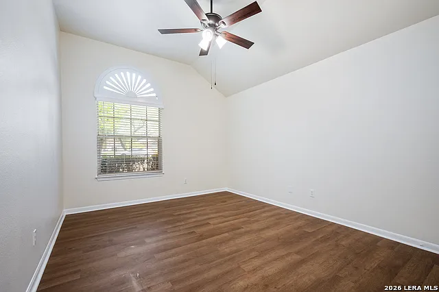 963 River Rock — Photo 23