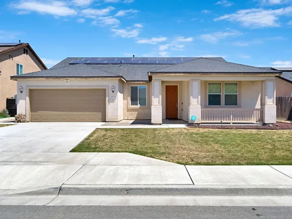 1524 W Manor Ct, Hanford, CA 93230
