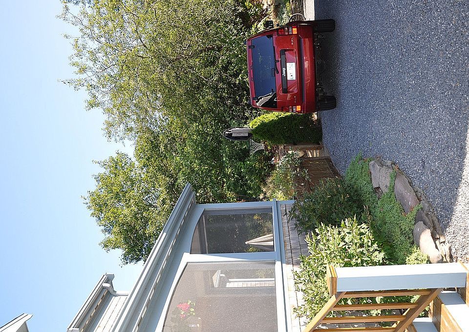 Parking for 2 Cars