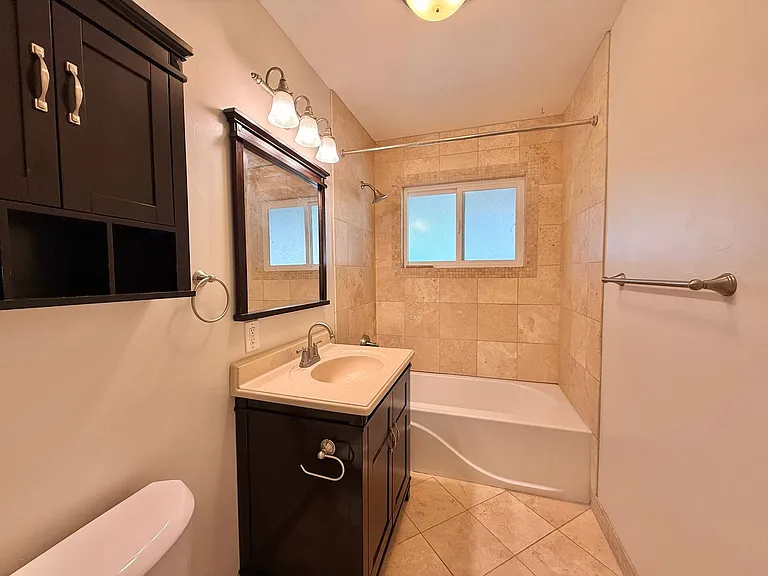 2208 Susan Pl — Photo 10