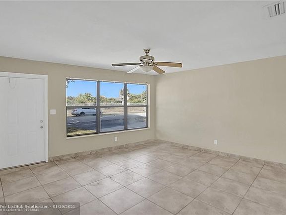5th image of 4210 NE 11th Ave