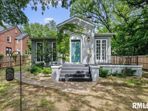 1429 Jersey Ridge Rd, Davenport, IA 52803