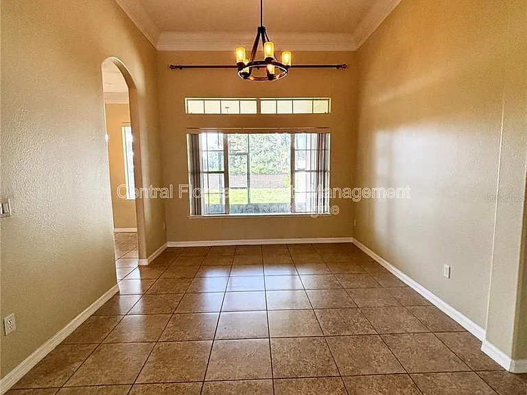 16127 Bristol Lake Cir — Photo 8