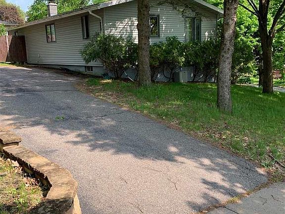 5th image of 1318 Greenhill Dr