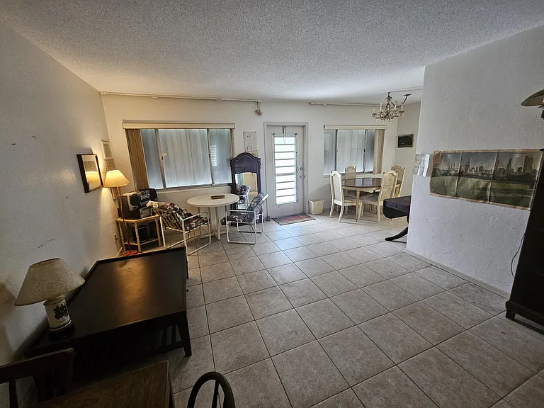 2381 Sunset Ave #106 — Photo 8
