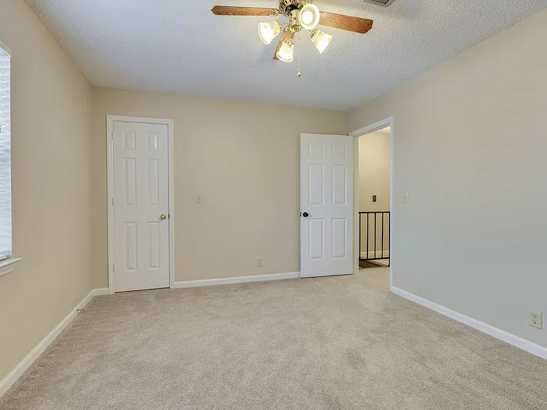 5768 Stone Brook Dr — Photo 24