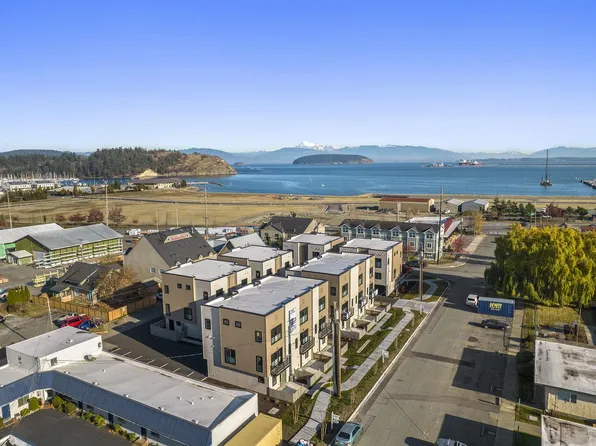 906 21st St #906, Anacortes, WA 98221
