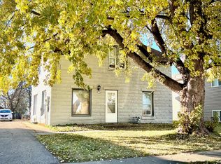 116 2nd Ave S, Brookings, SD 57006