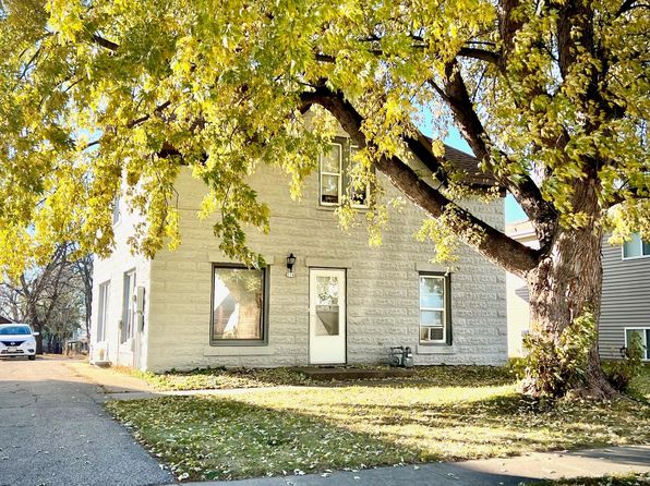 116 2nd Ave S