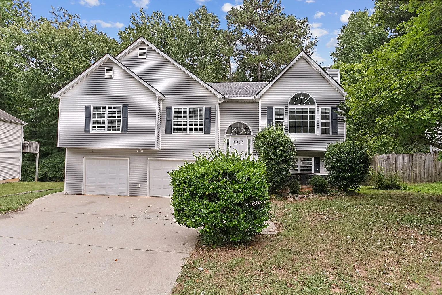7212 Brittany Way photo 1