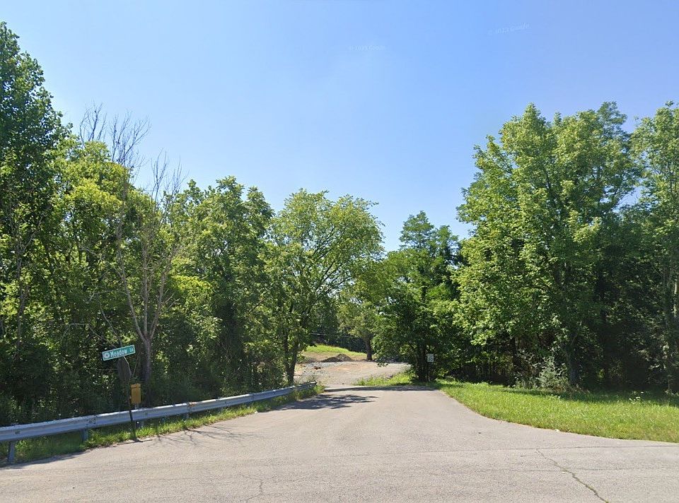 1st image of 2111 Meadow Ln