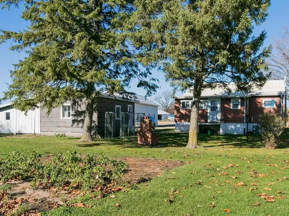 103 Highway 30 E, Mechanicsville, IA 52306