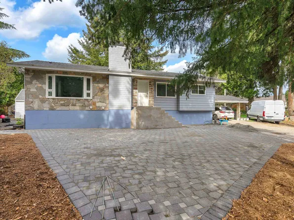 10865 152nd St, Surrey, BC V3R 4H3