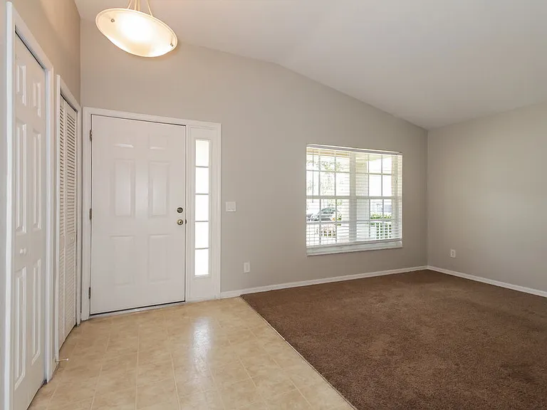 11008 Laurel Brook Ct — Photo 2