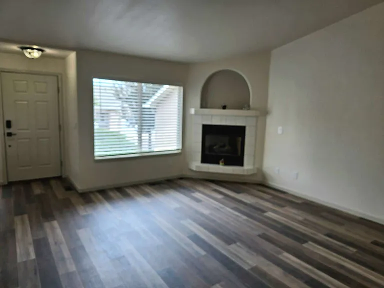 6425 Gilmore Grv — Photo 8