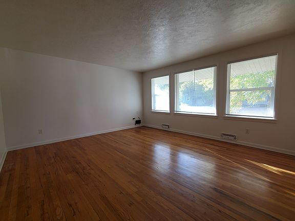 4th image of 260 W 19th St #A