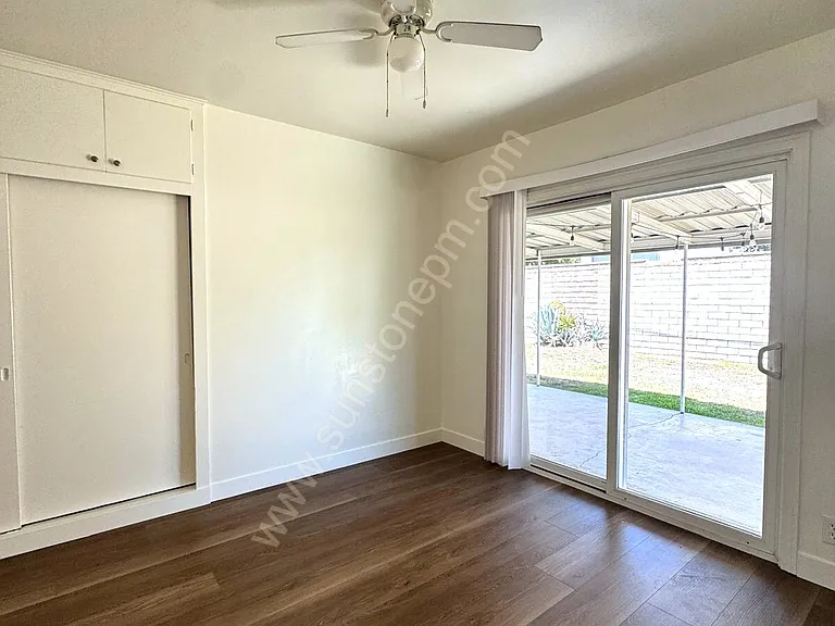 2422 Mariposa St — Photo 15
