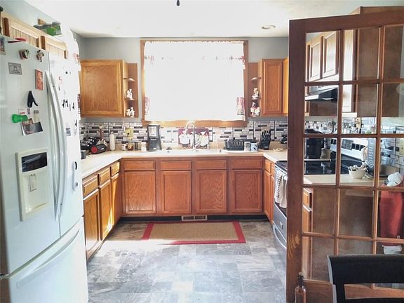 5th image of 317 Grant St