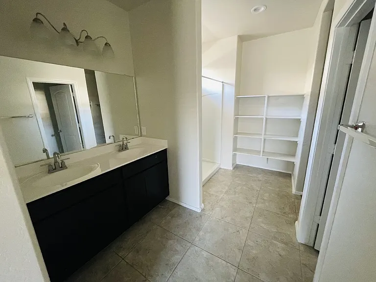 35433 W San Alvarez Ave — Photo 7
