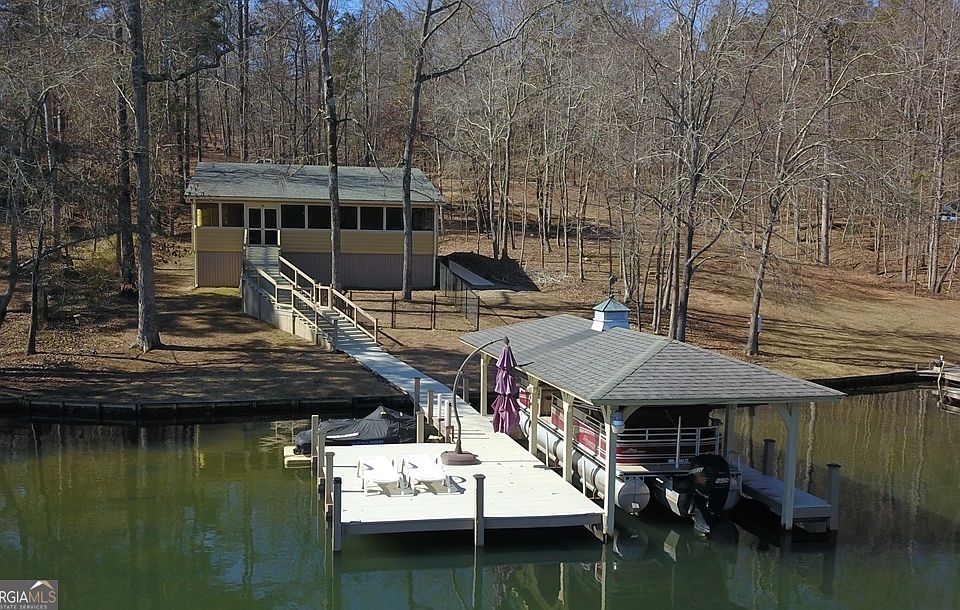 1st image of 730 Marigold Rd