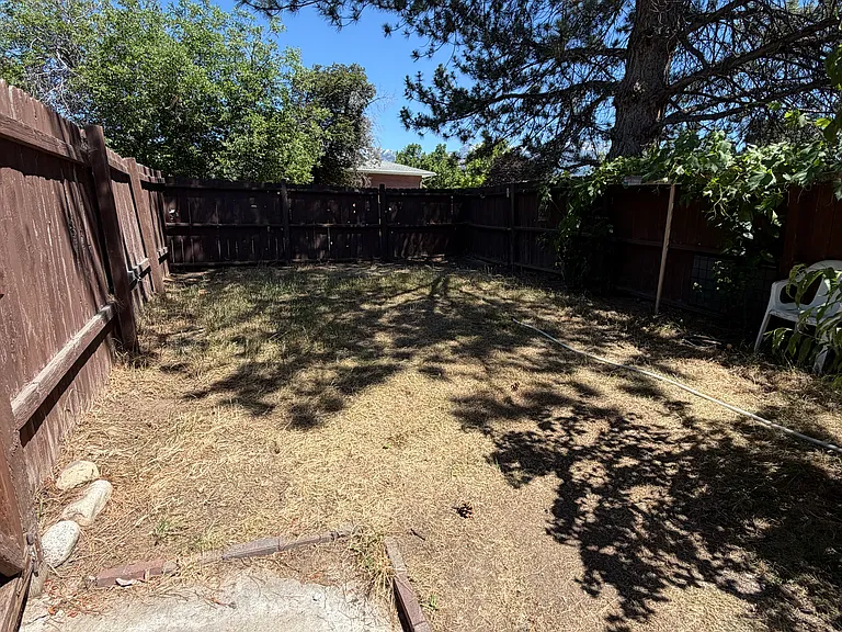 762 E Baker Dr — Photo 18