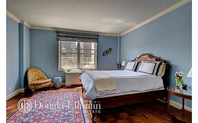 Sold by Douglas Elliman | media 20