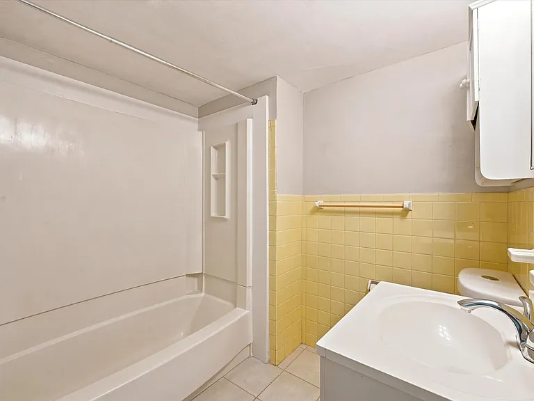418 W Jefferson St — Photo 14
