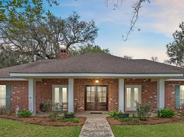 205 Woodward Dr, Lafayette, LA 70508