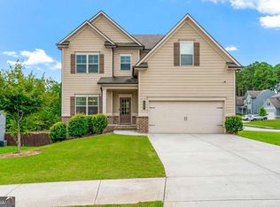 900 Blackberry Trl, Loganville, GA 30052