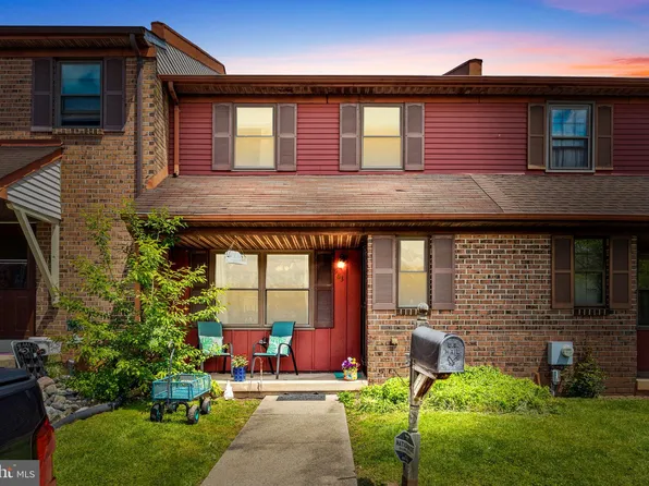 983 Beechwood Pl, Warminster, PA 18974