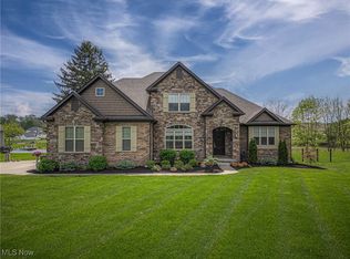 5048 Shoreline Cir, Medina, OH 44256