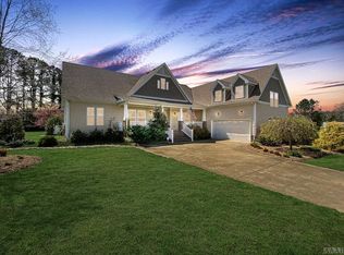 107 Gregg Ct, Moyock, NC 27958