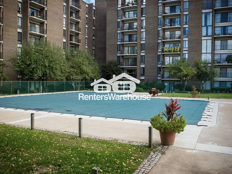 9820 Georgia Ave #303 — Photo 14