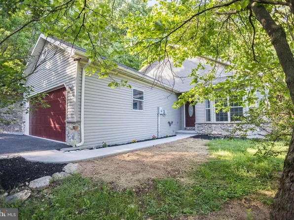 12RR Mountain St, Mount Holly Springs, PA 17065