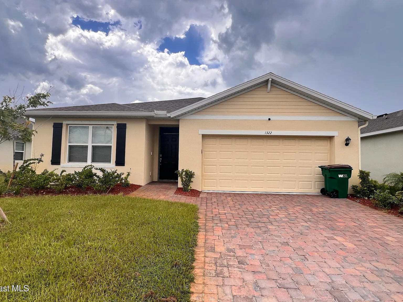4 bed, 2.0 bath, 1846 sqft, $2,495 — Photo 1