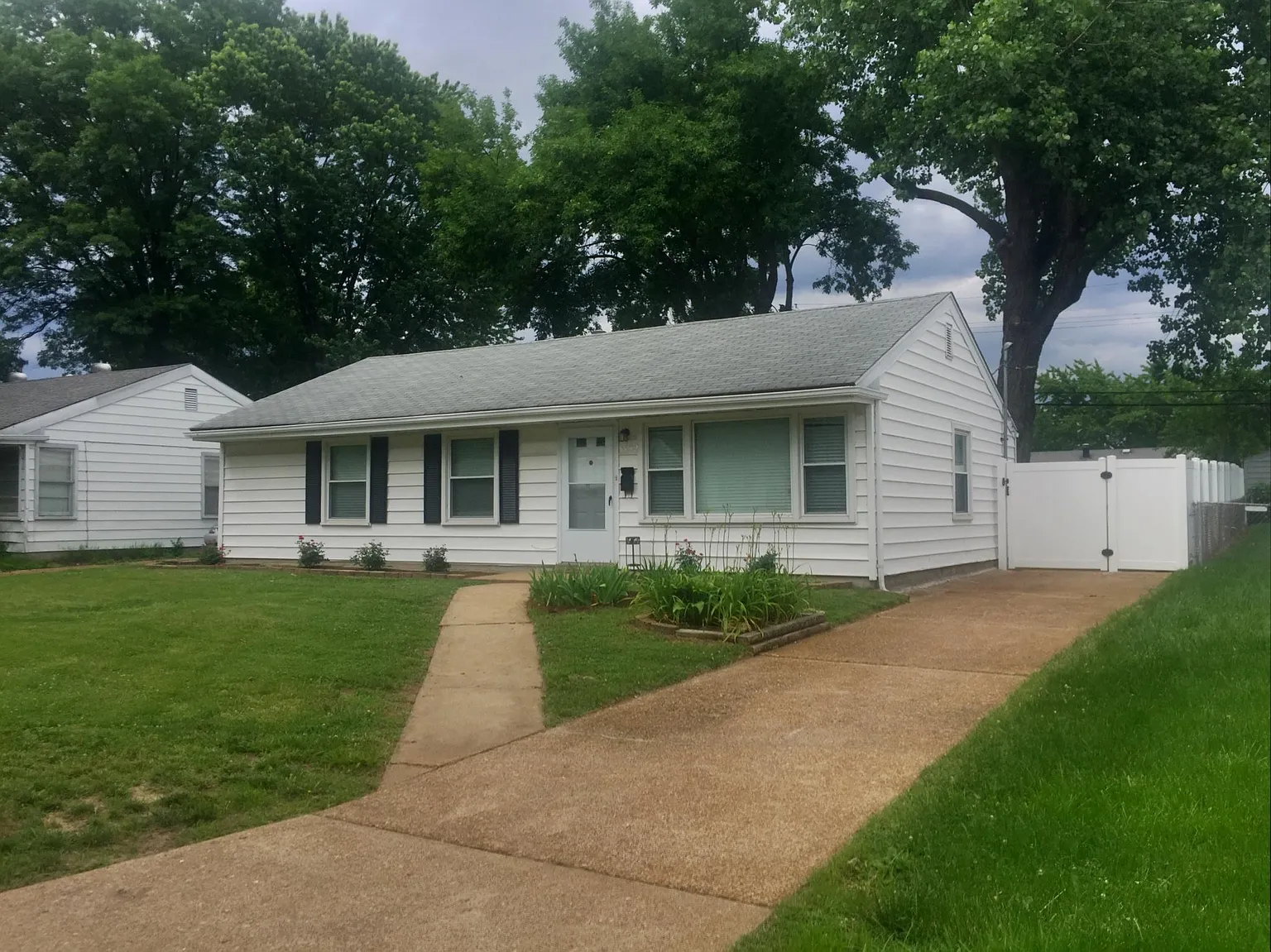 4139 Tesson St photo 1
