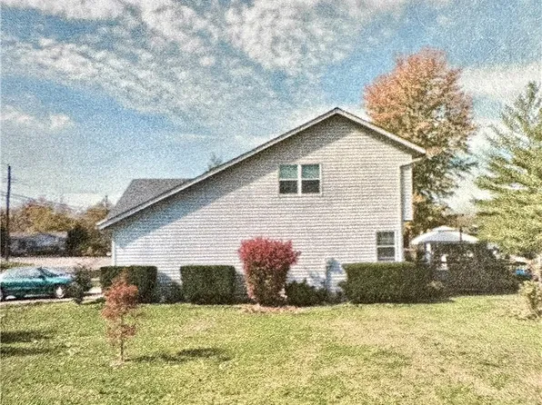 184 Indiana Avenue, Sellersburg, IN 47172