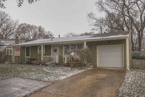 2nd image of 9036 Hemlock Dr
